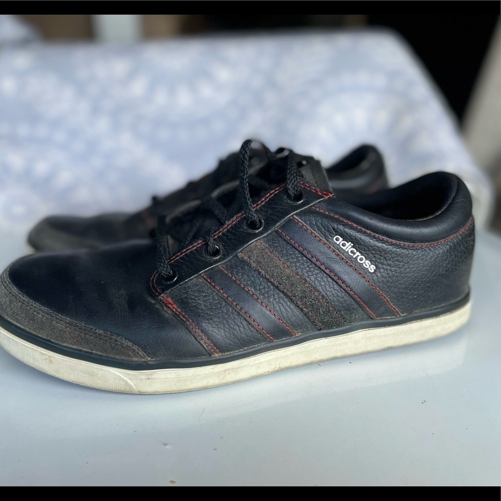 Adidas Mens Size 9.5 Golf Shoes